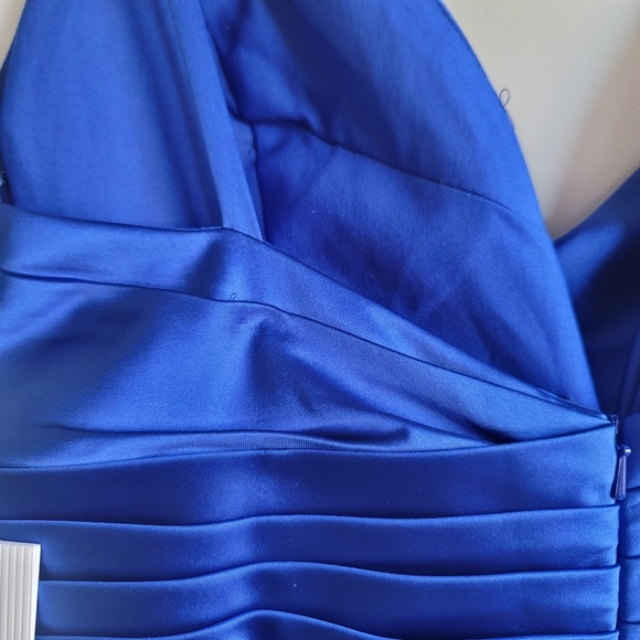 Ieena for Mac Duggal, Plunging Faux Wrap Sleeveless Evening Gown, Royal. Size 10 - Picture 9 of 14